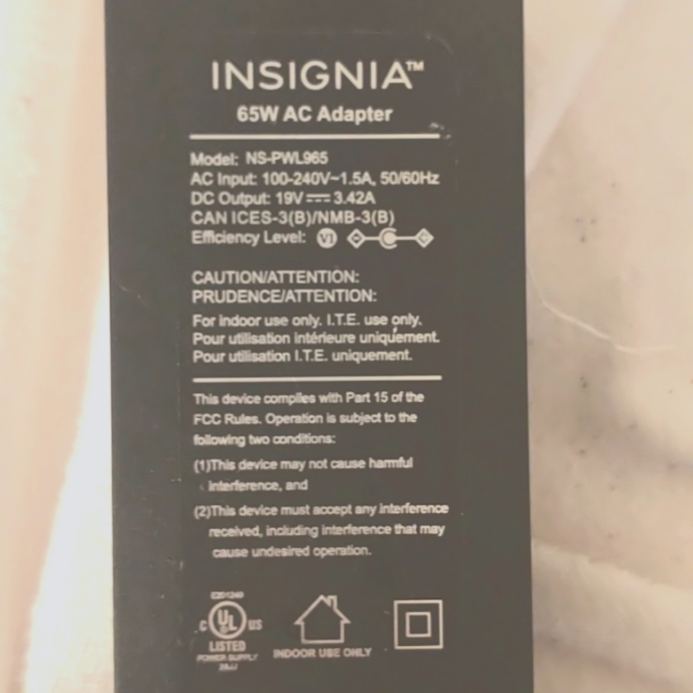 Universal laptop charger